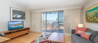Angourie Blue 3 - Lifestyle Yamba