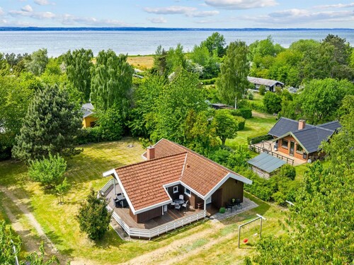 "Hennrik" - 240m from the sea by Interhome