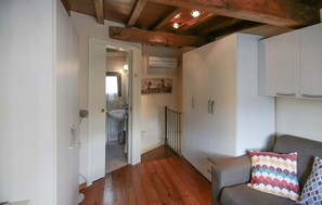 Interior - Awesome home in Querceta with WiFi (Querceta)