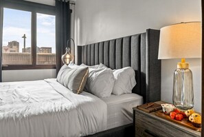 Room - Chic Loft | Heart of RiNo | Walk to Everything (Denver)
