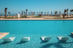 Seasonal outdoor pool - Makai by Dhara Hotels  (El Dabaa)