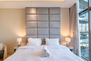 3 bedrooms, in-room safe, iron/ironing board, free WiFi