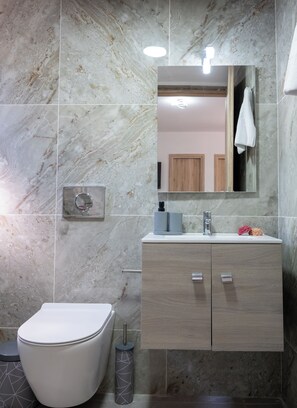Shower, hair dryer, towels, soap - Gazi Nature Retreat (Kavrochori)