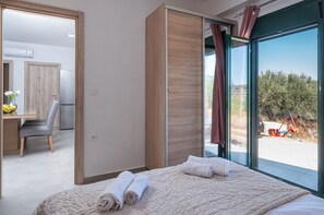 2 bedrooms, iron/ironing board, travel cot, free WiFi - Gazi Nature Retreat (Kavrochori)
