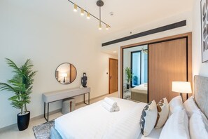 1 bedroom, iron/ironing board, WiFi (free), bed sheets