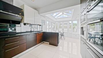 Microwave, oven, dishwasher