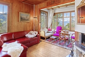 Fireplace, books, stereo - Grand Chalet Boisé Authentique, Vue sur les Alpes (Gryon)