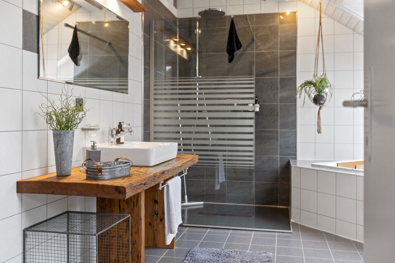 Hair dryer, towels