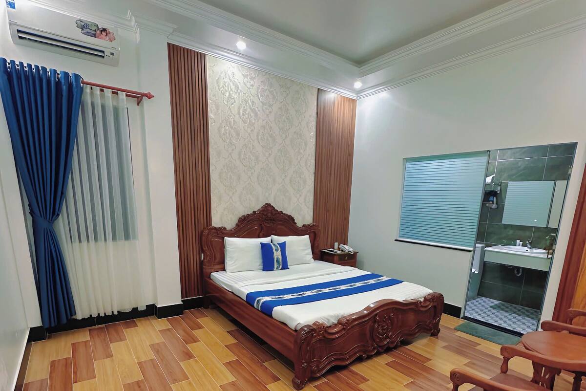 Standard Double Room, 1 King Bed | Egyptian cotton sheets, premium bedding, minibar, free WiFi