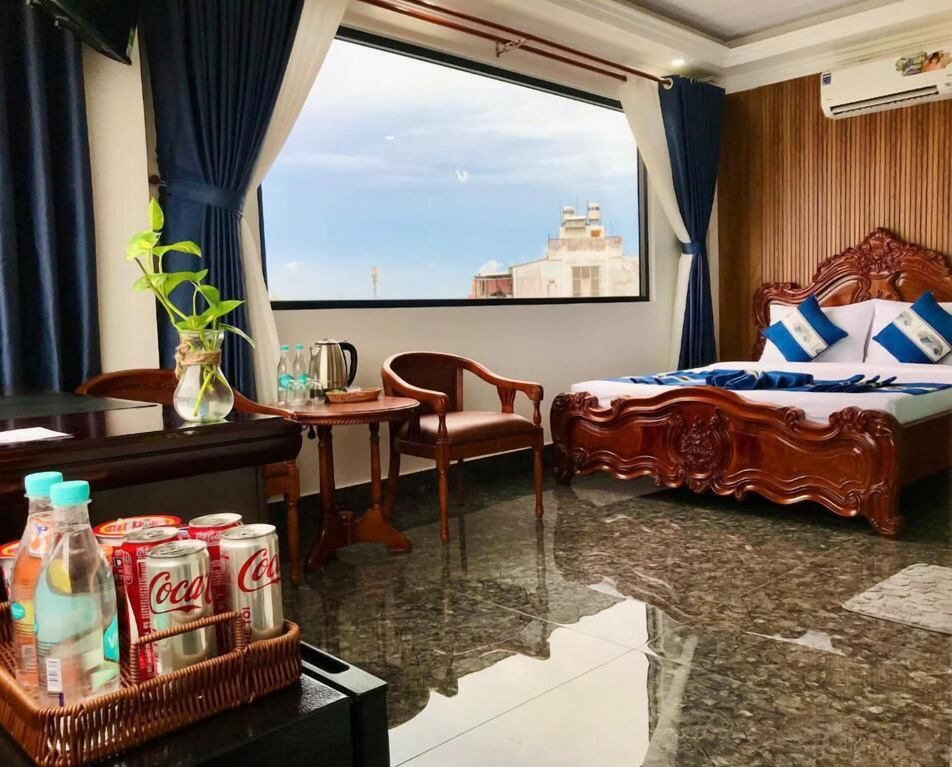 Kahden hengen deluxe-huone, 1 suuri parisänky, kaupunkinäköala | Egyptinpuuvillaiset lakanat, ylelliset vuodevaatteet