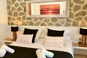3 chambres, fer et planche à repasser, Wi-Fi gratuit