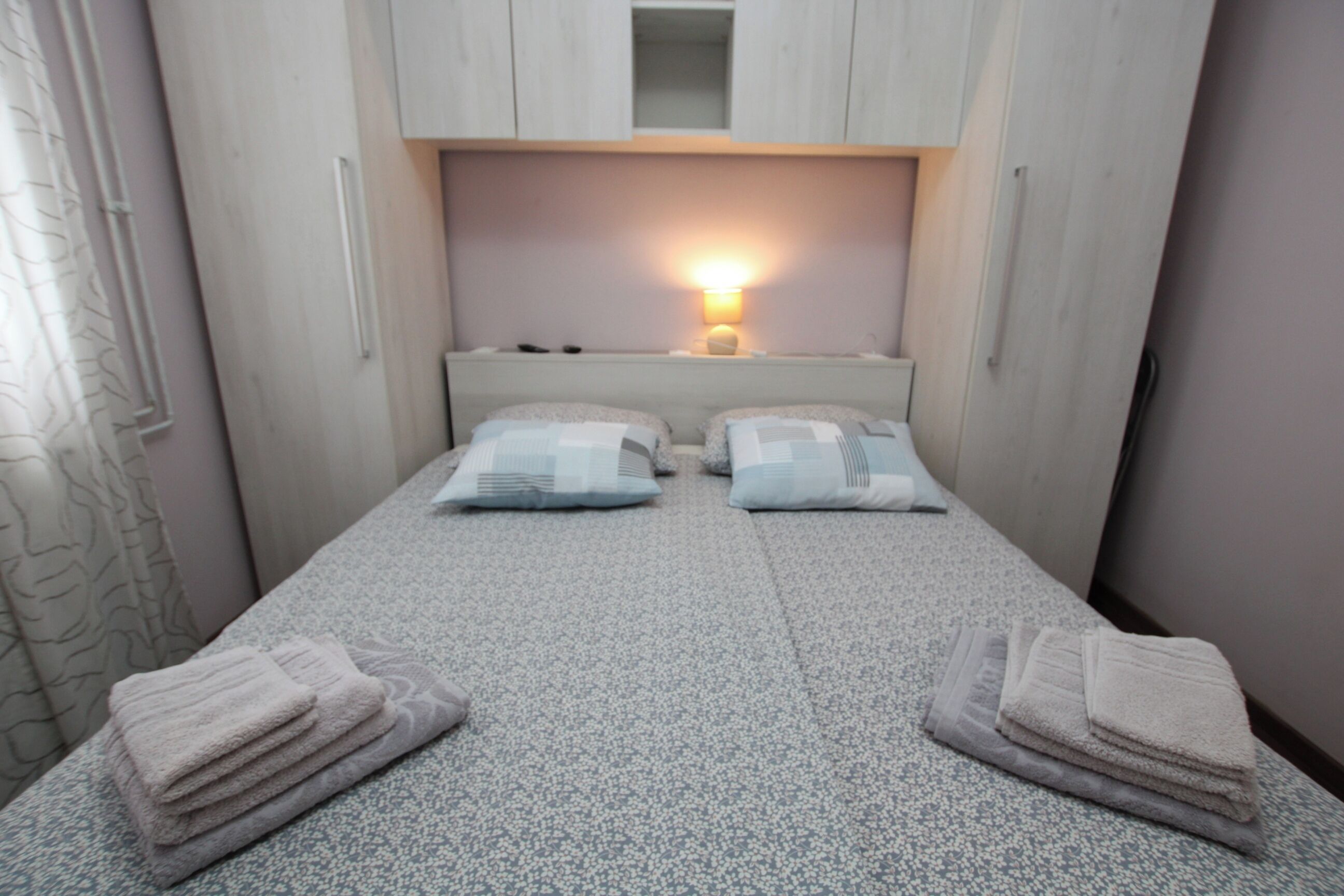 1 chambre, fer et planche à repasser, Wi-Fi gratuit, draps fournis