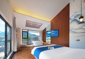 Luxury Double Room, 1 Queen Bed, Hill View, Poolside | Individually decorated, laptop workspace, blackout drapes, soundproofing