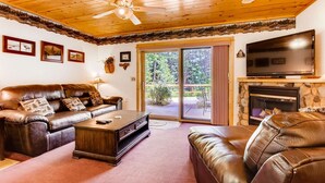 Condo, 1 King Bed with Sofa bed (Apartment) | Living area - Apartment (Estes Park)