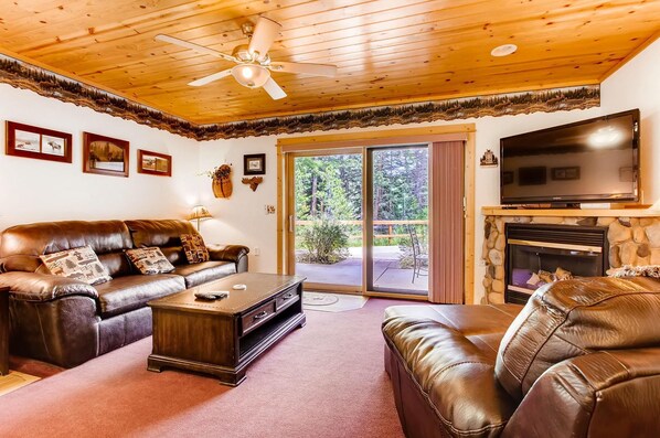 콘도, 킹사이즈침대 1개 및 소파베드 (Apartment) | 거실 공간