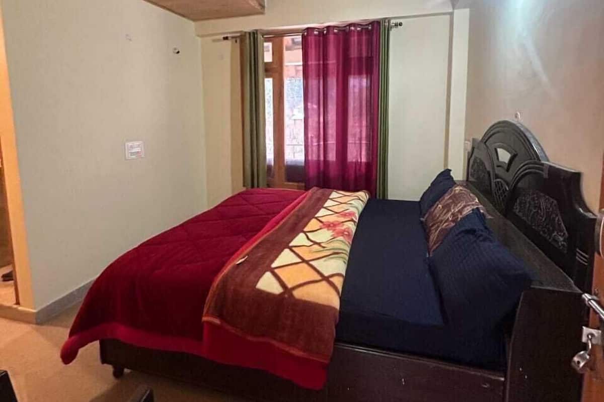 Habitación doble Deluxe | Wifi gratis y ropa de cama