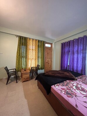 Wifi gratis y ropa de cama
