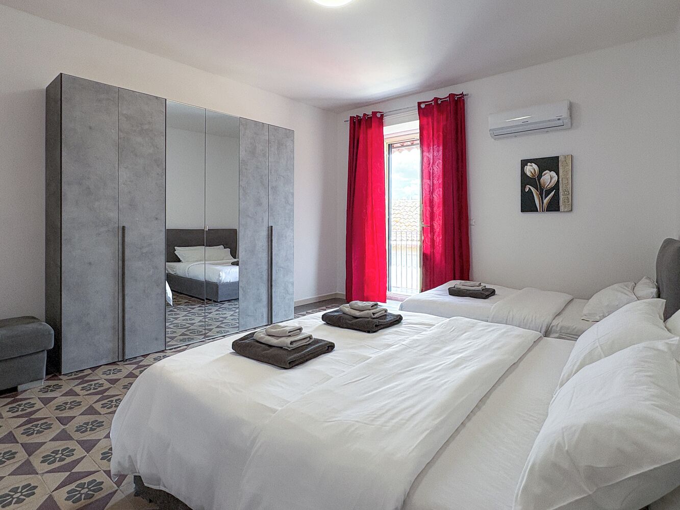 2 bedrooms, WiFi, bed sheets