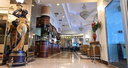 Stone Bridge Hotel