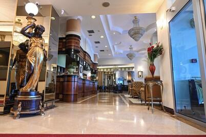 Stone Bridge Hotel