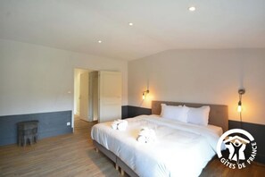 4 Schlafzimmer, Bügeleisen/Bügelbrett, Reisekinderbett, kostenloses WLAN