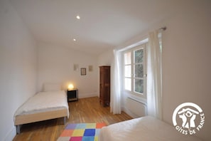4 chambres, fer et planche Ă repasser, lit parapluie, Wi-Fi gratuit