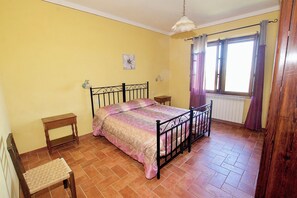 Fer et planche à repasser, Wi-Fi, draps fournis