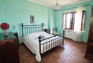 Fer et planche à repasser, Wi-Fi, draps fournis