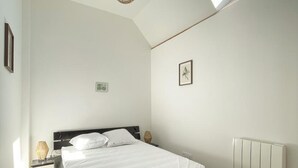 2 bedrooms, WiFi (free) - Bright cottage in Swiss Normandy, pets allowed (Saint-Pierre-du-Regard)