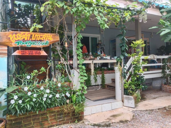 숙박 시설 정면