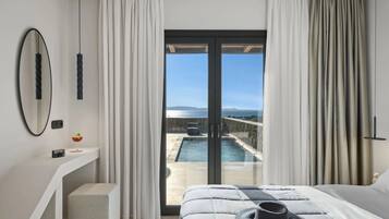 LITHIA II 3 Bedrooom Villa Private Pool | In-room safe, desk, blackout curtains, soundproofing