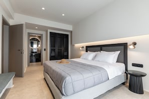 Coffres-forts dans les chambres, bureau, rideaux occultants