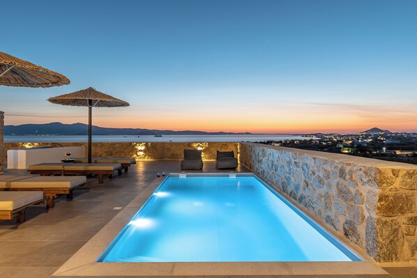 Private pool
