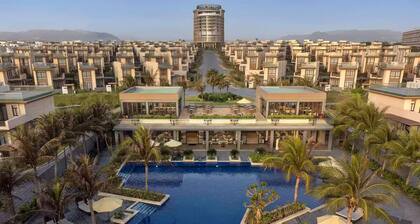 Charming 3-bedroom villa with Private Pool & Beach in Wyndham Resort Cam Ranh