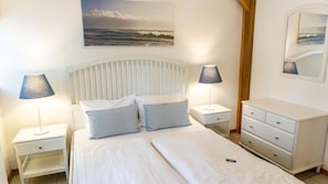 2 habitaciones, cuna de viaje, wifi gratis y ropa de cama 