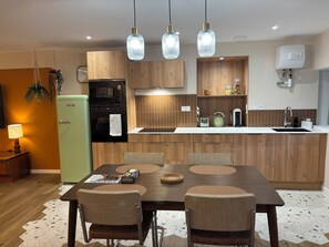 Dining - Le Cozy Loft - 115m2 - 4 pers - All comforts in the heart of Saint-Lô (Saint-Lô)