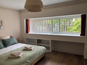 2 bedrooms, iron/ironing board, free WiFi, bed sheets - Le Cozy Loft - 115m2 - 4 pers - All comforts in the heart of Saint-Lô (Saint-Lô)