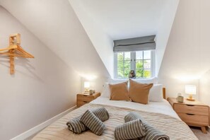 1 slaapkamer, een bureau, een strijkplank/strijkijzer, gratis wifi