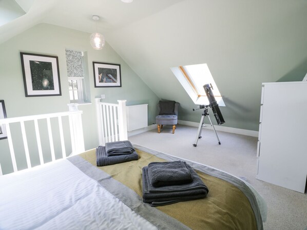 3 bedrooms, individually decorated, individually furnished, free WiFi