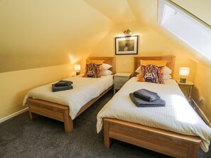 3 Schlafzimmer, individuell dekoriert, individuell eingerichtet