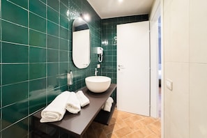 Haartrockner, Handtücher