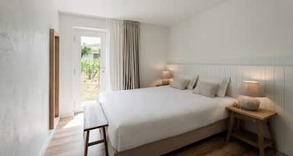 Imago Houses 3 - by MET