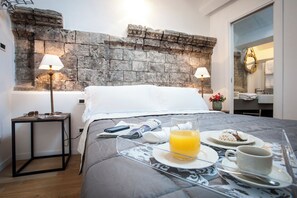4 camere, Wi-Fi, lenzuola