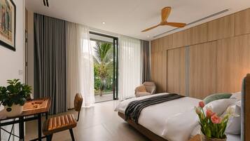 3 habitaciones, escritorio, tabla de planchar con plancha y wifi