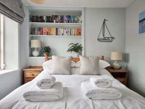 2 Schlafzimmer, Bügeleisen/Bügelbrett, kostenloses WLAN