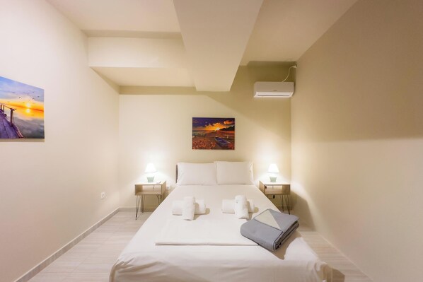 2 chambres, fer et planche à repasser, Wi-Fi, draps fournis