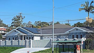 House, 2 Bedrooms, Accessible, Balcony | Exterior