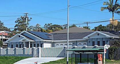 Immaculate Entire House in Chermside West 2-beds