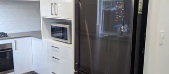 Immaculate Entire House in Chermside West 2-beds
