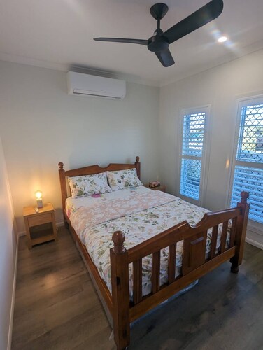 Immaculate Entire House in Chermside West 2-beds